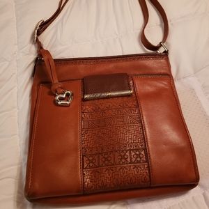 Brighton cross body bag magnetic closer front